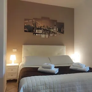 Cozy Studio - Monolocale - Aeroporto E Fiera - Self Check-in Apartament